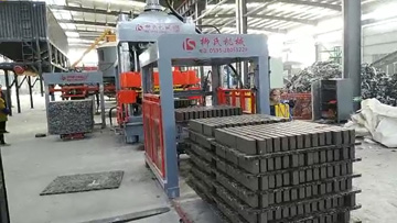 液壓磚機(jī)處理固廢、泥巴磚